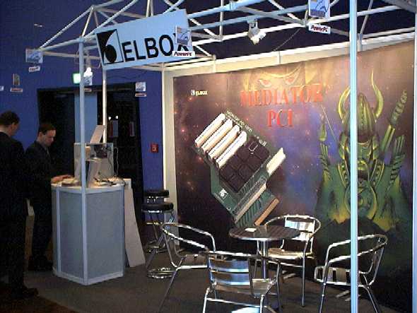 02_ELBOX_stand.jpg, 37873 bytes, 00-12-11
