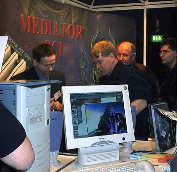 04_tv_in_mediator.jpg, 38930 bytes, 00-12-11